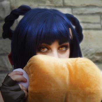 Uwowo Cosplay Uwowo Game Genshin Impact Xiangling Exquisite Delicacy Cosplay Wig Chef de Cuisine 30cm Dark Blue Short Hair Review