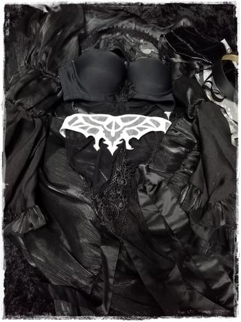 Uwowo Cosplay 【In Stock】Uwowo Nier: Automata 2B Black Wedding Dress Bride Cosplay Costume Review
