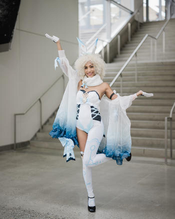 Uwowo Cosplay 【In Stock】Exclusive Uwowo Genshin Impact Fanart: Lumine Bunny Suit Canon Outfit Cosplay Traveler Costume Review