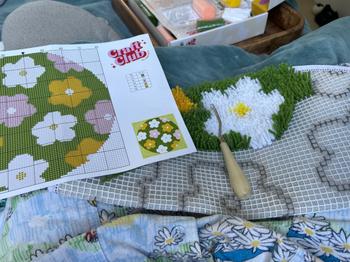 Craft Club Co FLOWER BOMB - GREEN Rug Making Kit Review