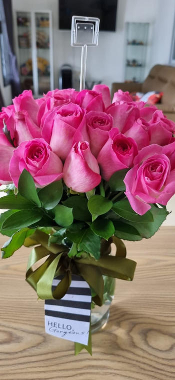 Outerbloom 2 Dozen of Pink Roses in Vase Review