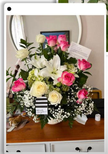 Outerbloom 5 Marvelous White Lilies and 12 Pink Roses in Vase Review