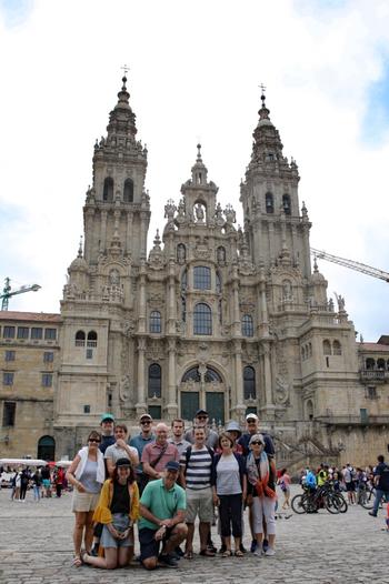 Camino Forum Store 2023 edition: A Pilgrim's Guide to the Camino Portugués: Lisbon - Porto - Santiago (W/FREE Passport) Review