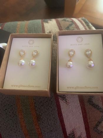 Glitz & Love Gold Pearl Earrings & Necklace Set Review