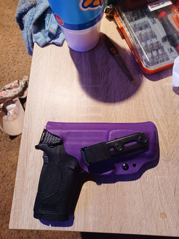 Flashbang Holsters Rainbow Bubbles Betty 2.0 Review