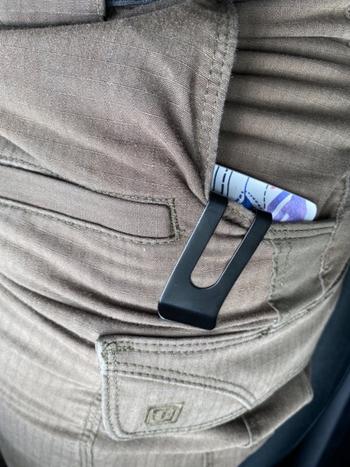 Flashbang Holsters Bees and Poppies Slimline Wallet Review