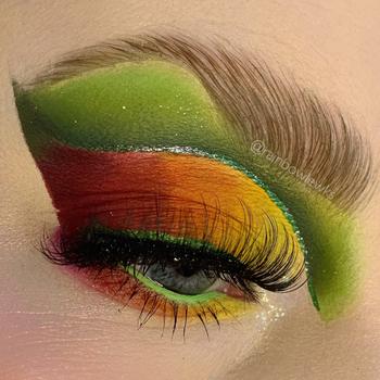 Unicorn Cosmetics RUSSIAN CLASSICS STRIP UNICORN LASHES Review
