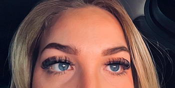 Unicorn Cosmetics THE BEST LASH GLUE EVER Review