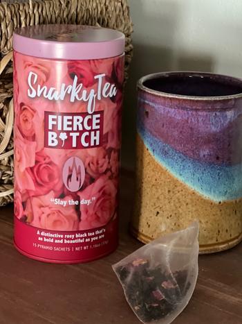 Snarky Tea Fierce - Rosy Black Tea Review