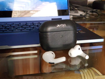 Vaja Ivolution AirPods Pro Leather Case Review