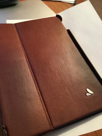 Vaja iPad Pro 9.7'' Detachable Libretto Leather Case Review