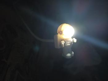 TrendyVibes.CO Astro USB Night Light PC Lamp Review