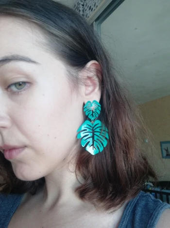 TrendyVibes.CO Chic and Fabulous Drop Earrings Review