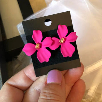 TrendyVibes.CO Summer Bloom Floral Earrings Review