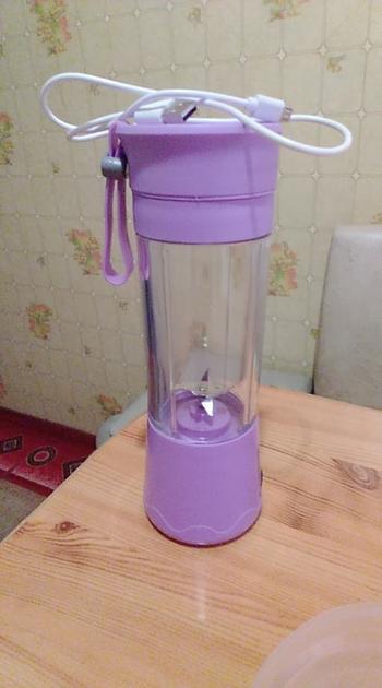 TrendyVibes.CO Conveyable Light Use Personal Smoothie Blender Review