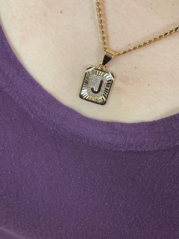 ZÈRA 18k Gold Initials Pendant Necklace Review