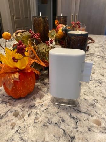 PepperMate.com | The Home of the World Famous and Best Pepper Mills and Grinders | Fresh Pepper Every Time PepperMate Traditional Pepper Mill White Review