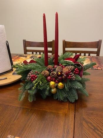 Lynch Creek Wreaths  Small Holiday Centerpiece Review