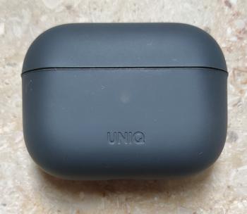 Dab Lew Tech UNIQ LINO Hybrid Liquid Silicon Airpods Pro Case - Ink (Black) Review