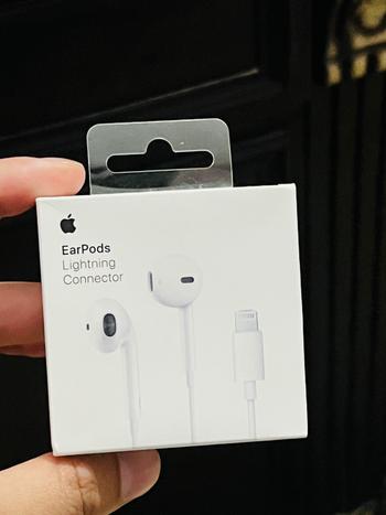 Apple Original Earphones in Pakistan Dab Lew Tech