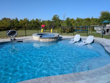 SHOP BOTANIK | Unique Outdoor Furnishings SHAYZ Ledge Chair Set | 2 In-Pool Loungers Review