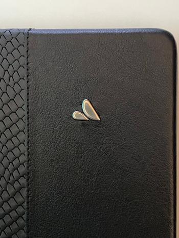 Vaja Row MacBook Air 13 M3 Leather Suit Review