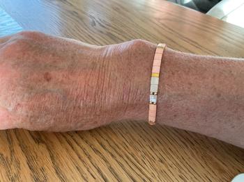 L U C Y K I N G Peach HOKITIKA Tila Bracelet Review