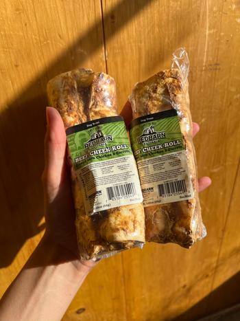 Redbarn Pet Products Glazed Beef Cheek Rolls - Chicken and Carrot Flavor Review