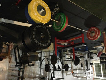 Fringe Sport 300lb Bar + Weight Set Review