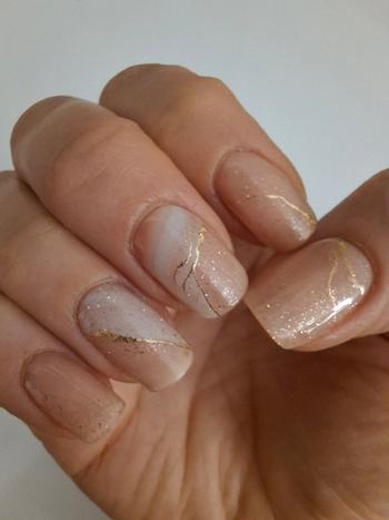 Christiane von MANIKO Marble Whispers UV Review