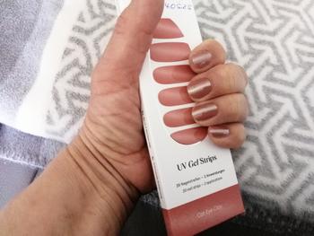 Christiane von MANIKO Cat Eye Clay UV Review