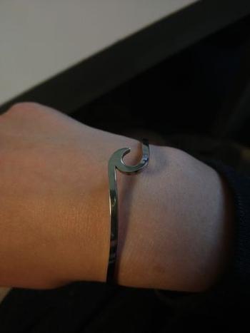 Wave Heart Hook Bangle