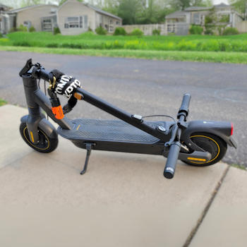 R3NEW Segway - Max G2 Electric Kick Scooter Foldable w/ 43 Mile Range and 22 MPH Max Speed - Black - AA.05.15.01.0002 - Excellent Condition Review