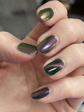 Cirque Colors Folie à Deux Review