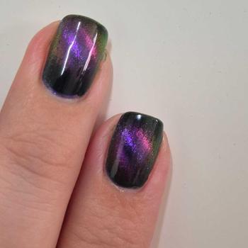 Cirque Colors Folie à Deux Review