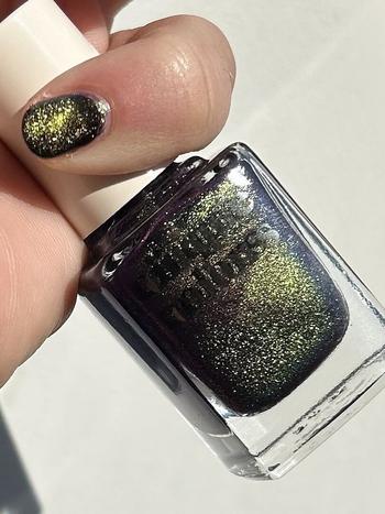 Blurple Magnetic Nail Polish - Cirque Colors Pipe Dream