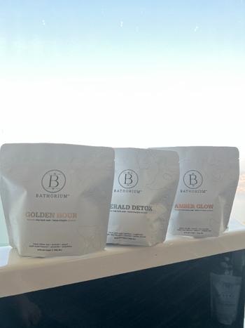 Bathorium™ Emerald Detox Mud Mineral Soak Review