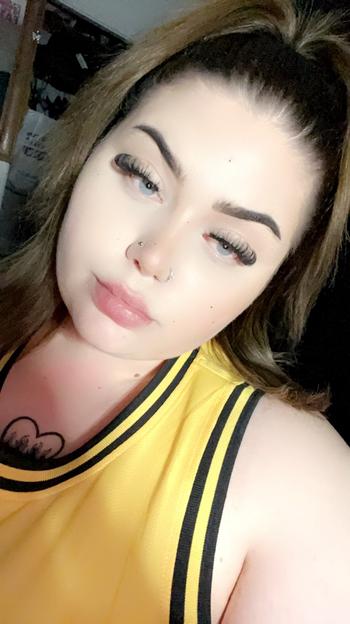 Unicorn Cosmetics The Best Lash Glue Ever Review