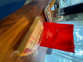 RacletteCorner French Raclette Cheese Livradois, quarter wheel, 3.5 lbs Review