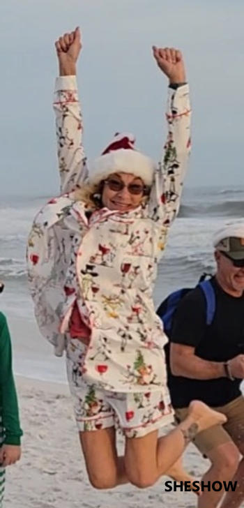 SheShow Winey Snowman Pajama Set Review
