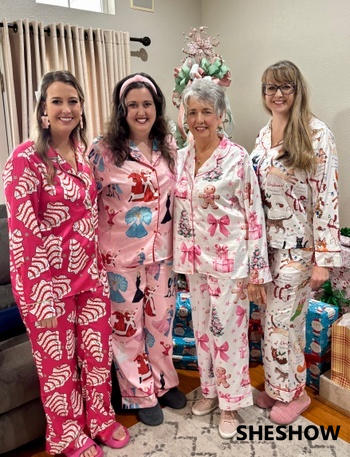 SheShow Coquette Pink Christmas Satin Pajama Set For Women Review