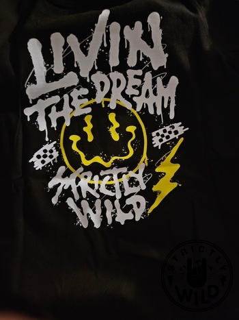 Strictly Wild Livin The Dream T-Shirt Review
