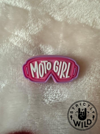 Strictly Wild Moto Girl Croc Charm Review