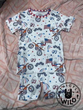 Strictly Wild Aaron Plessinger 2 Piece Pajamas Review