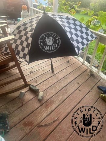 Strictly Wild Strictly Wild OG Umbrella (CANNOT SHIP WITH ANYTHING BUT CROC CHARMS & STICKERS!!!) Review