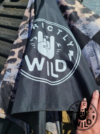 Strictly Wild Leopard Checker Umbrella (CANNOT SHIP WITH ANYTHING BUT CROC CHARMS & STICKERS!!!) Review