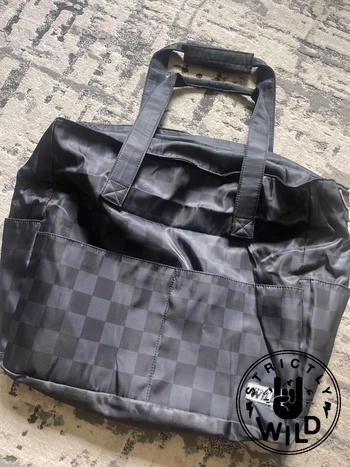 Strictly Wild Stealth Checker Beach Bag Review