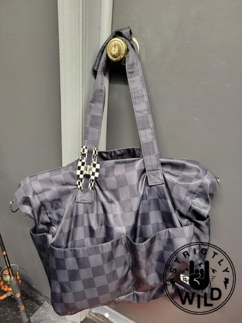 Strictly Wild Stealth Checker Beach Bag Review