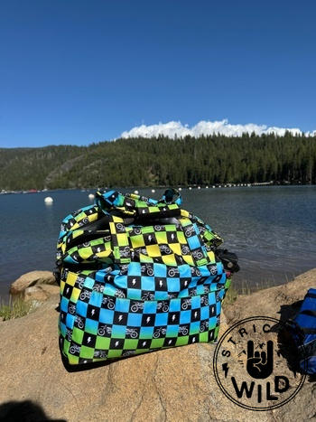 Strictly Wild Retro Dirt Bike Checks Beach Bag Review