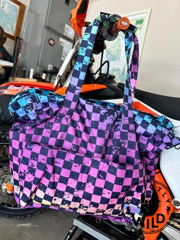 Strictly Wild Rainbow Checker Beach Bag Review